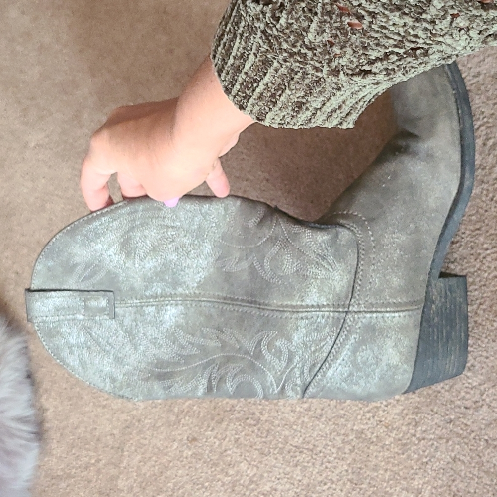 Like NEW Ladies Western Boots
